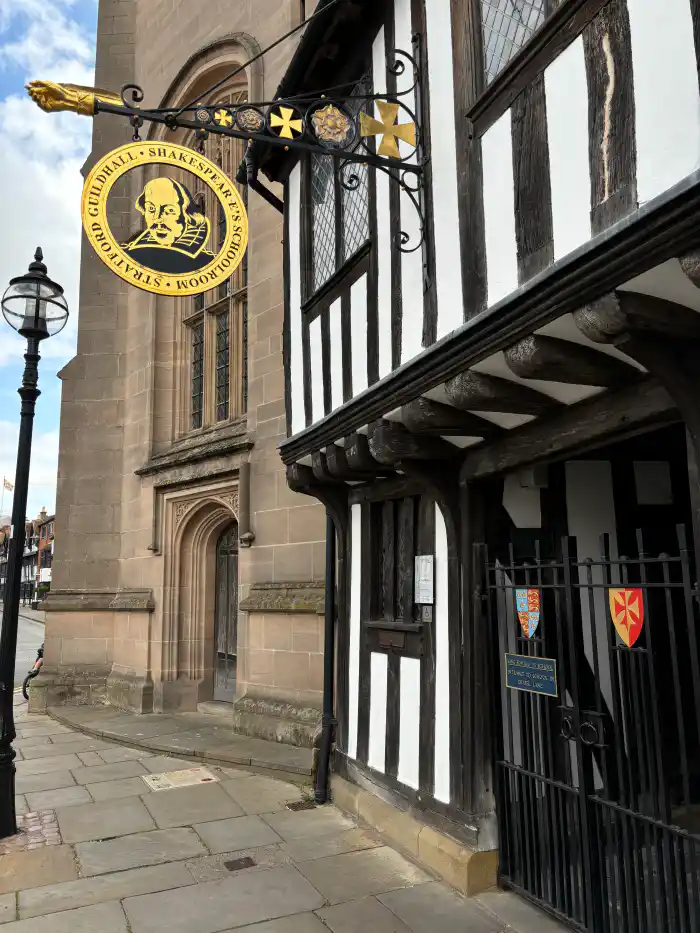 guildhall y grammar school la escuela donde estudio shakespeare