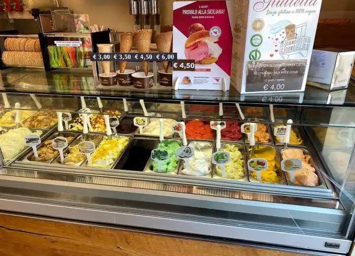 vision general de la gelateria lariana