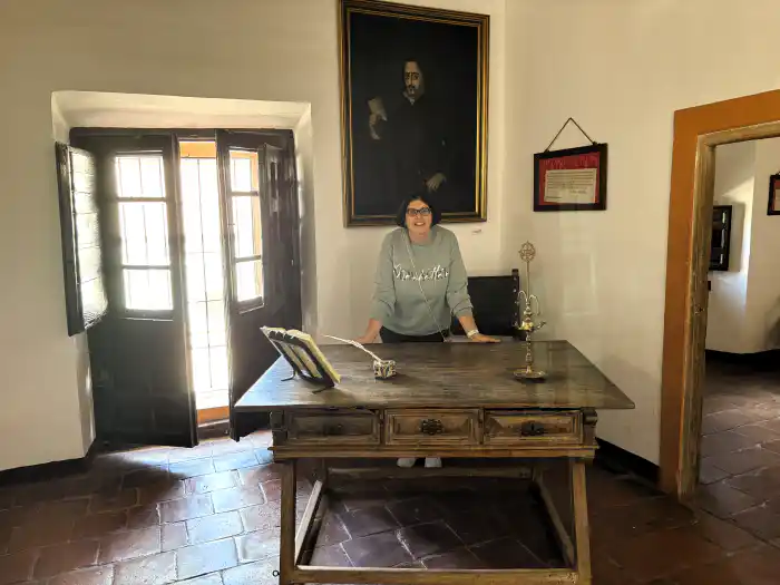 ana de verviajando visitando la celda de quevedo en infantes
