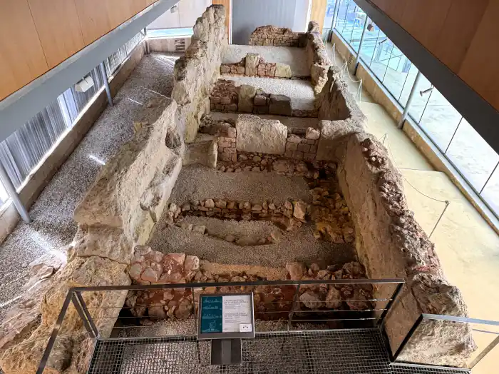 restos de la muralla punica en el centro de interpretacion de la muralla punica
