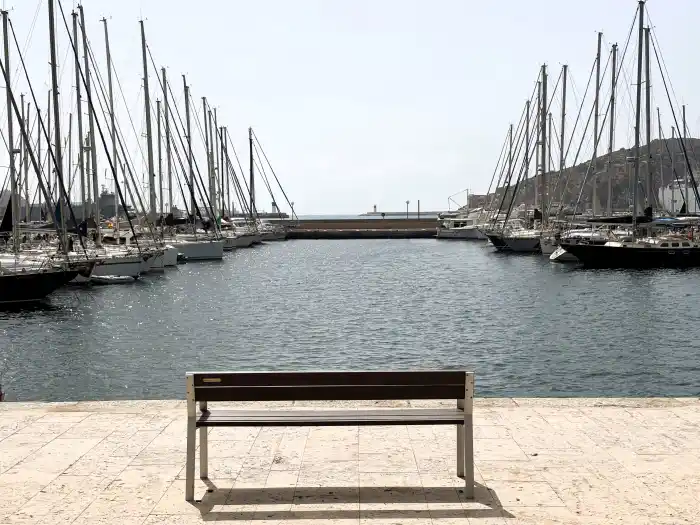 vista frontal del puerto de cartagena