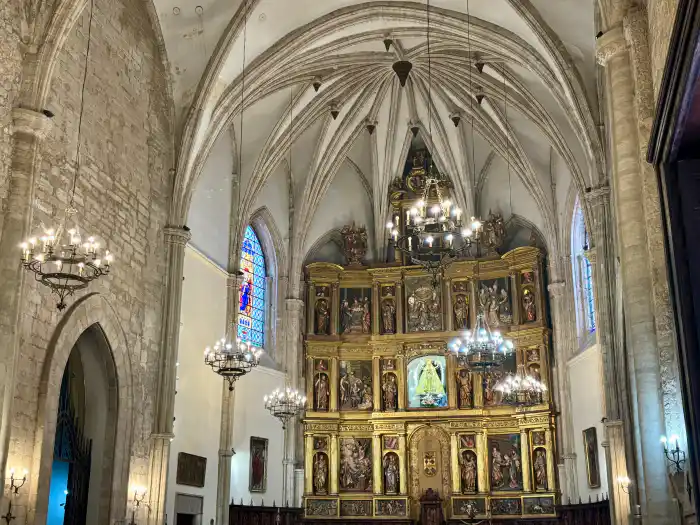 impresionante interior de la catedral de santa maria del prado en ciudad real