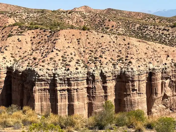 vista del geoparque de granada en los alrededores de guadix