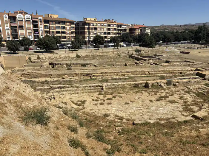 restos del teatro romano de guadix