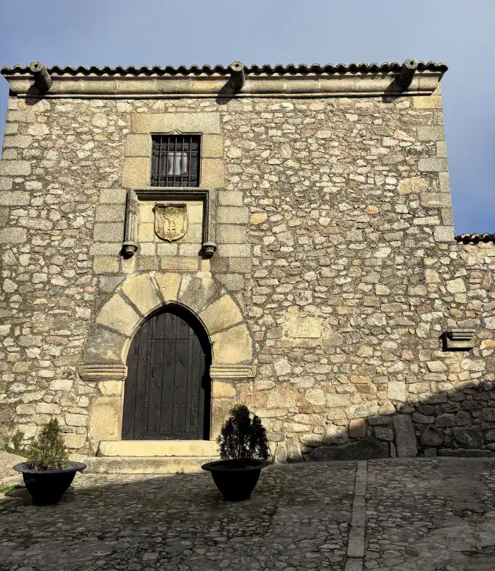 fachada de la casa museo de pizarro