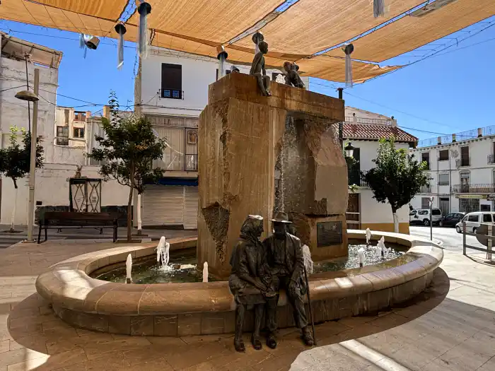 vista de la fuente de vida en lanjaron