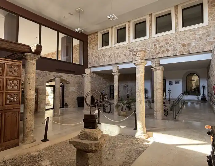 entradda del hotel palacio del infante don juan manuel en belmonte
