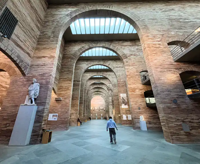 museo nacional de arte romano lugar importante para ver en tu ruta de dos dias por merida